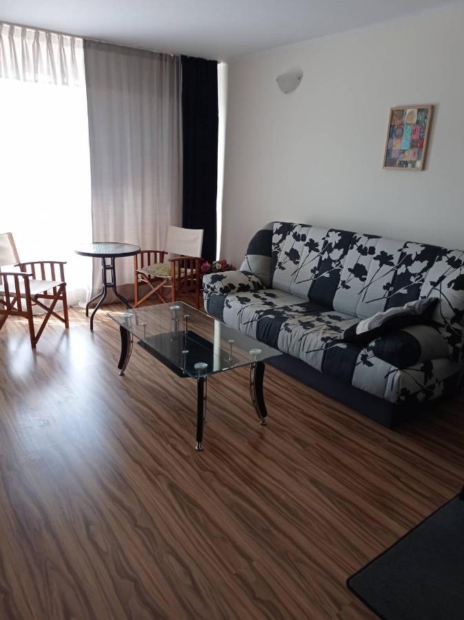 Апартаменти Тарантула Sunny Beach Ngoại thất bức ảnh